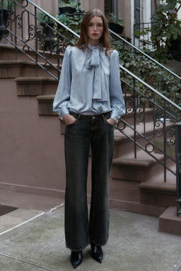 SATIN-FINISH JACQUARD SHIRT WITH BOW