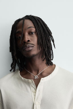 TUBULAR CHAIN WITH PENDANTS