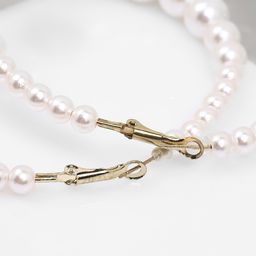 Серьги кольца с жемчугом QF Нежность жемчуга, d=8 см, белые в золоте