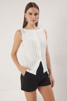 Ekru Triko Gorunumlu Regular/Normal Kal?p Orme Bluz TWOSS25BZ00385