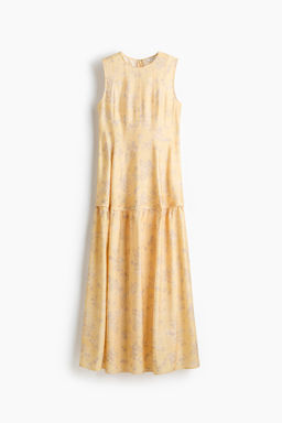 Vestido estampado con falda acampanada