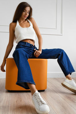 Джинсы трубы женские