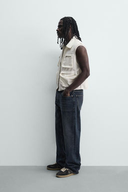 CHALECO RELAXED FIT BOLSILLOS UTILITY / Blanco roto