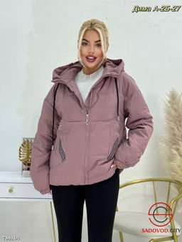 Женская куртка с капюшоном короткая