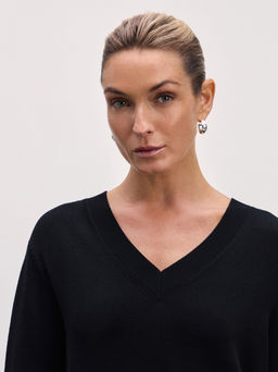 Базовый джемпер с треугольным вырезом / Zarina  фото 6