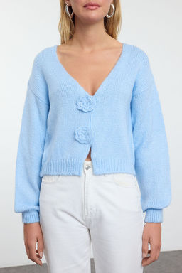 Ac?k Mavi Gul Detayl? Triko Yumusak Dokulu H?rka TWOAW25HI00242