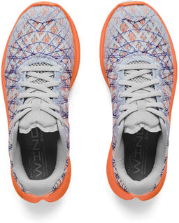 Кроссовки женские