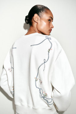 SUDADERA BORDADO FLORES / Blanco - Zara фото 7