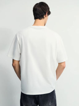 Футболка с нашивкой на груди / Zarina  фото 5