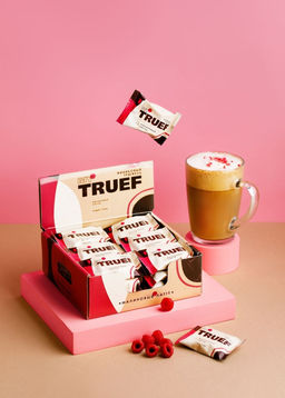 Трюфель финиковый Мy Truef малиновый латте, 360 г | шоу-бокс  24 конфеты