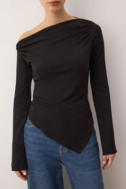 Siyah Drapeli Kay?k Yaka Asimetrik Esnek Uzun Kol Orme Bluz TWOAW24BZ00393