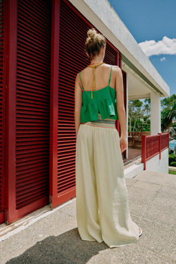 TOP TIRANTES CON LINO / Verde