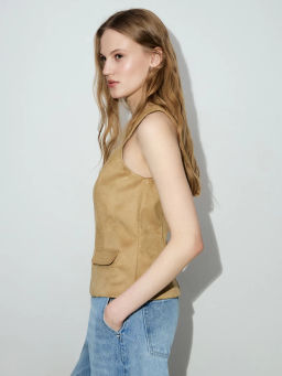 Приталенный жилет из искусственной замши ZR2604022503-63 / Zarina  фото 3