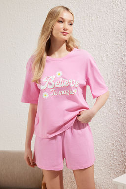 Trendyolmilla Pembe %100 Pamuklu Sloganl? Sortlu Orme Pijama Tak?m? THMSS25PT00244