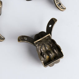 Уголок (ножка) для шкатулки "Лапа" набор 4 шт 4,3х3,4 см