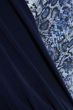 TRENDYOLMILLA Siyah Renk Bloklu Animal Desenli Kruvaze Yaka Esnek C?tc?tl? Orme Body TWOAW21BD0012 фото 7