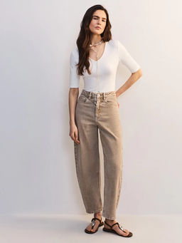 Боди из хлопка с треугольным вырезом / Zarina