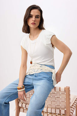 Ekru Fitted/Vucuda Oturan Reglan Kol K?sa Kollu Yumusak Orme Bluz TWOSS26BZ00526