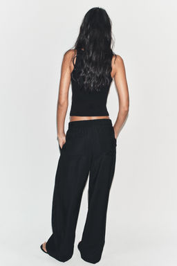 Брюки Zara Pantalon Fluido Pliegues черные