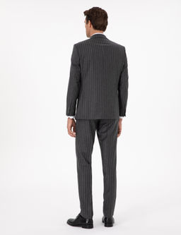 Серый зауженный костюм - Cacharel фото 5