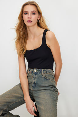 TRENDYOLMILLA Ekru Kare Yaka Fitted/Vucuda Oturan Soft Touch/Yumusak C?tc?tl? Esnek Orme Body TWOSS24BD00001  фото 3