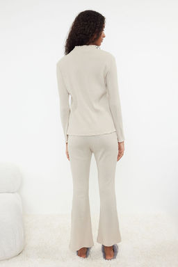 Trendyolmilla Bej Baby Overlok Detayl? Dik Yaka Fitilli Orme Pijama Tak?m? THMAW25PT00030