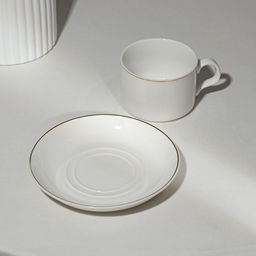 Кофейная пара фарфоровая «Золотая линия», 2 предмета: кружка 130 мл, блюдце d=13,5 см, цвет белый
