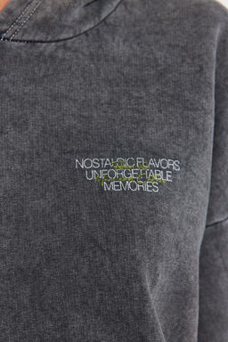 TRENDYOLMILLA Antrasit Kal?n Ici Polarl? Y?kama Efektli Oversize/Genis Kal?p Orme Sweatshirt TWOAW24SW00230  фото 5