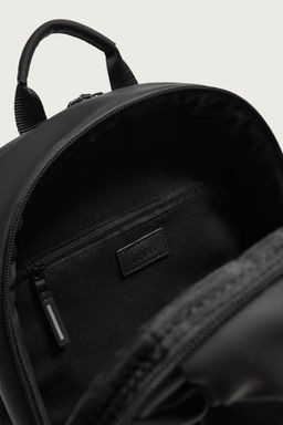 MOCHILA ENGOMADA / Negro - Zara фото 4