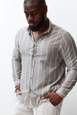 TRENDYOL MAN Buyuk Beden Haki Regular Fit Rahat Dugmeli Yaka Kolay Utulenebilir Gomlek TMNSS23GO00091 - Trendyolmilla фото 3