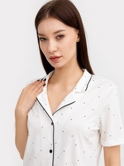 Комплект женский (жакет, шорты) молочно-бежевый в черные сердечки черные сердечки на молочном 592483 - Mark formelle фото 7