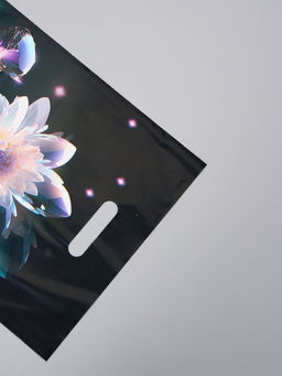 Цена за 50 шт. Пакет полиэтиленовый с вырубной ручкой "Бутон" 30 х 40 см 60 мкм