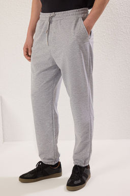 TRENDYOL MAN Gri Melanj Oversize/Genis Kesim Lastik Paca Kelebek Bask?l? Esofman Alt? TMNSS25EA00006 - Trendyolmilla фото 4