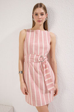 TRENDYOLMILLA Haki Kemerli Cizgili Vucudu Saran Astarl? Mini Dokuma Elbise TWOSS19XN0010  фото 7