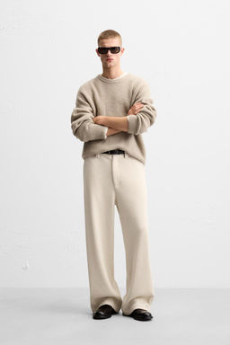 WIDE-LEG CORDUROY TROUSERS