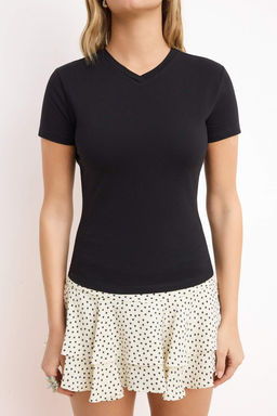 Siyah Fitted/Vucuda Oturan V Yaka K?sa Kollu Crop Pamuklu Esnek Orme T-Shirt TWOSS26TS00069 - Trendyolmilla фото 3