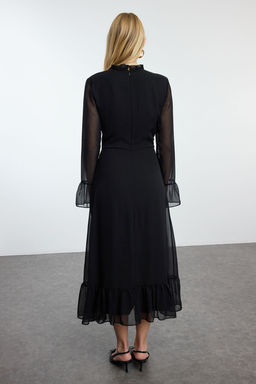 Siyah Animal Desenli A Kesim Dik Yaka Midi Astarl? Sifon Dokuma K?sl?k Elbise TWOAW25EL00173