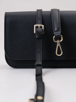 Сумка кожаная багет Deboro 30138 черный