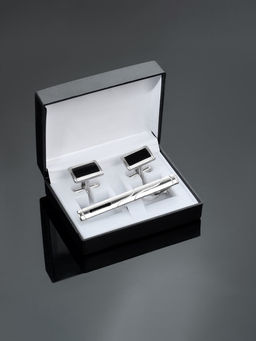 Набор мужской медный Запонки + Зажим для галстука прямоугольник с эмалью, чёрно-серебристый