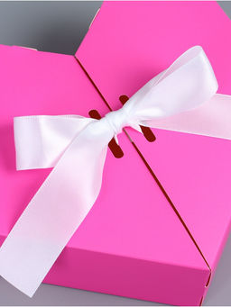 Цена за 5 шт. Подарочная коробка - сердце, самосборная, розовая, с лентой, 17?17?6 см