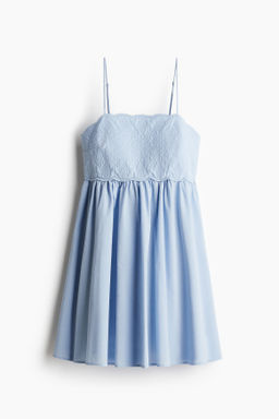 Vestido con bordados