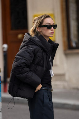SHORT WATER-REPELLENT AND WINDPROOF HOODED ANORAK - Zara фото 5