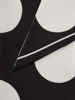 Шарф жен. шелк 10х125 E04-8575-01