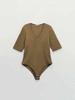 Боди из хлопка с треугольным вырезом / Zarina