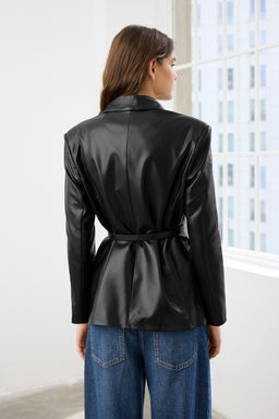 Siyah Kemerli Kruvaze Kapamal? Suni Deri Dokuma Blazer Ceket TWOAW26BC00002