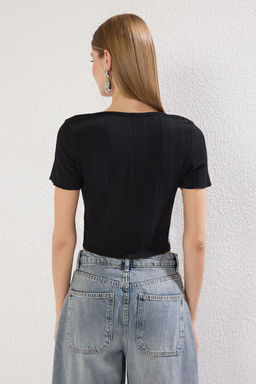 Trendyolmilla Ekru Patl? Crop Havuz Yaka Fitilli Esnek Orme Bluz TWOSS24BZ00364 фото 20