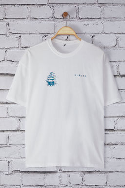 Trendyolmilla Man Beyaz Oversize/Genis Kesim Gemi S?rt Bask?l? %100 Pamuk T-Shirt TMNSS25TS00132  фото 6
