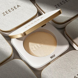 ZEESEA Пудра компактная Soft Velvet Pressed Powder тон 01 Pearl White / жемчужный, 7 г  фото 3