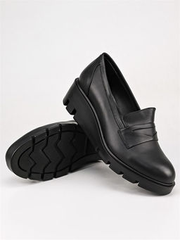 Туфли модельные на выход и на работу B-1