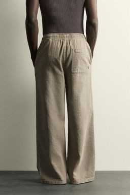 PANTAL?N RELAXED FIT JACQUARD LAVADO / Khaki - Zara фото 3
